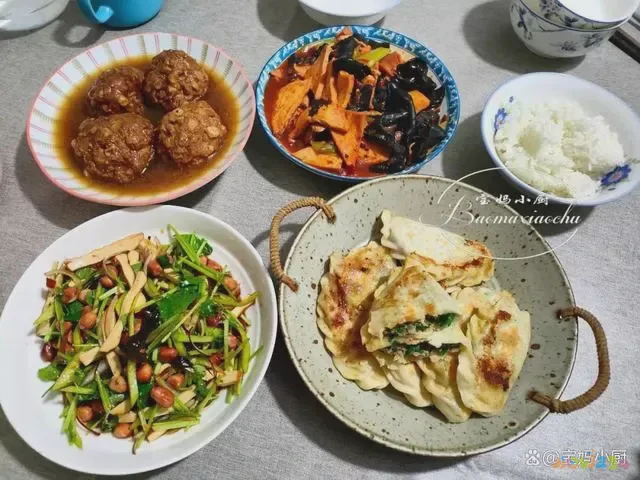 文怡家常菜四喜丸子_四喜丸子菜系_四喜丸子菜名