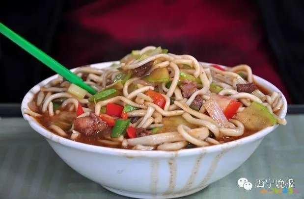 如何做面哨子_面的哨子怎么做简单又好吃_哨子面的家常做法