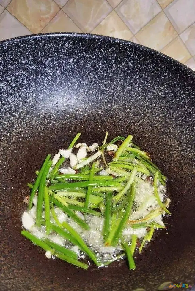 葱烧海参的做法+家常_葱烧海参的家常做法_葱烧海参的做法 家常