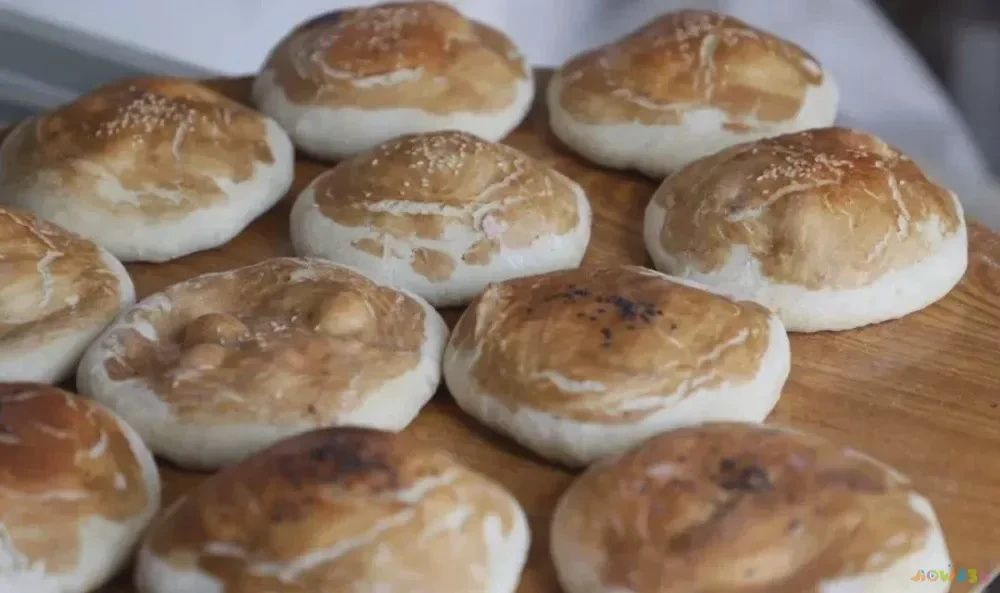 闷饼的饼丝怎么做_闷饼丝的家常做法_焖饼丝的家常做法