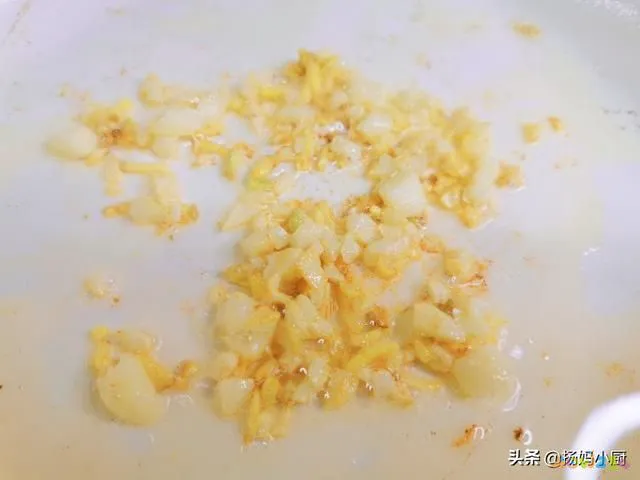 扇贝丁正宗做法（金沙扇贝丁这样做）(6)