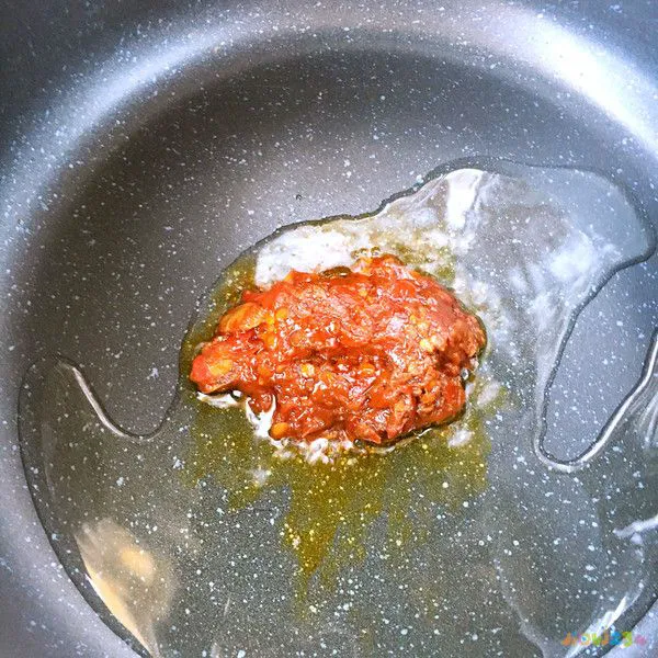 王家渡麻辣香锅的家常做法视频_茄子炒肉末的家常做法_麻辣香锅的家常做法