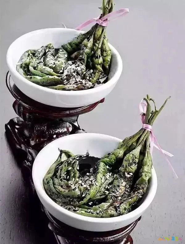 板鸭烧年糕家常做法_年糕烧鸭制作方法_年糕烧板鸭的做法大全窍门