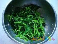 凉拌韭菜的家常做法_凉拌海参做法大全家常做法视频_韭菜辣椒酱的做法大全家常做法视频