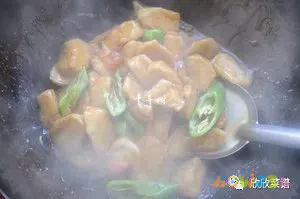 茄子咋烧_烧茄子的家常做法_茄子烧的做法