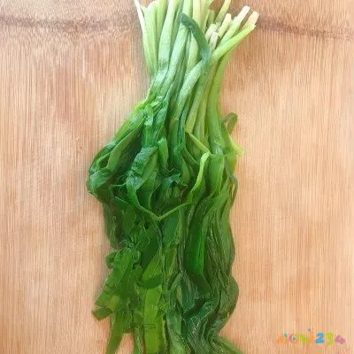 凉拌韭菜的做法大全家常（冬日美味烹饪指南）(2)