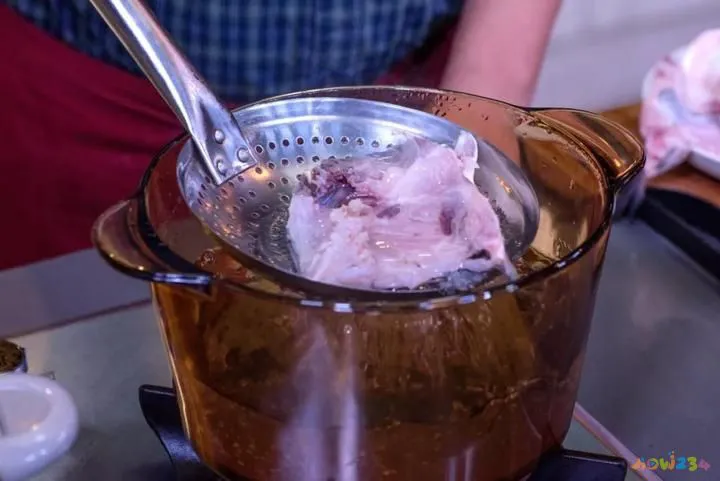 豆腐鱼头汤的做法大全_豆腐家常鱼头汤做法大全_鱼头豆腐汤的家常做法