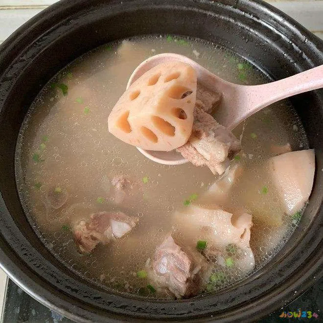 排骨炖藕的家常做法_高压锅排骨炖藕的做法_排骨炖藕的家常做法