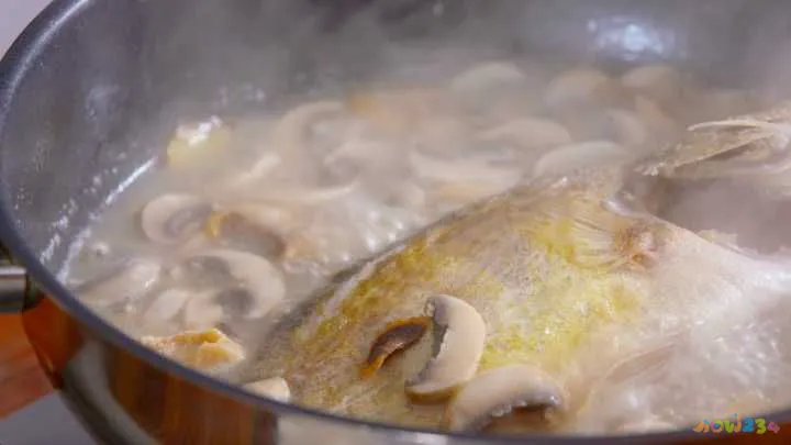 海鲈鱼做法大全家常_家常梭鲈鱼的做法_清蒸鲈鱼的家常做法