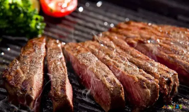 煎牛排家常做法视频_煎牛排的家常做法_在家怎么煎牛排家常做法