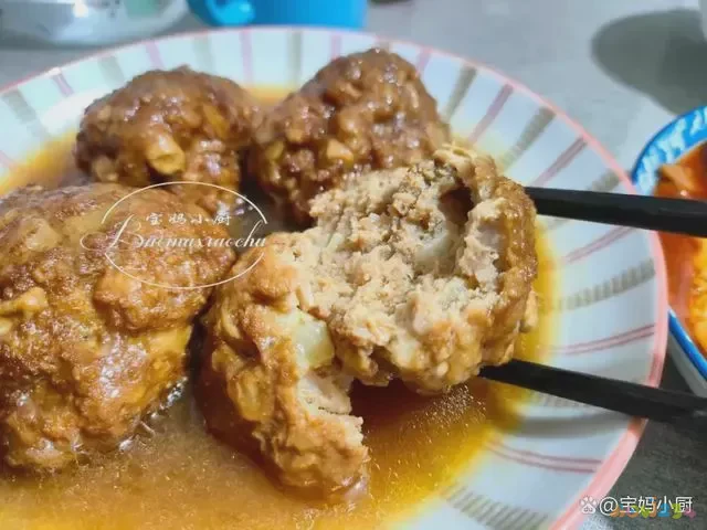 四喜丸子菜系_文怡家常菜四喜丸子_四喜丸子菜名