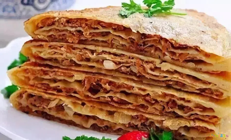 白菜家常做法焖饼视频_白菜家常做法焖饼怎么做_白菜焖饼的家常做法