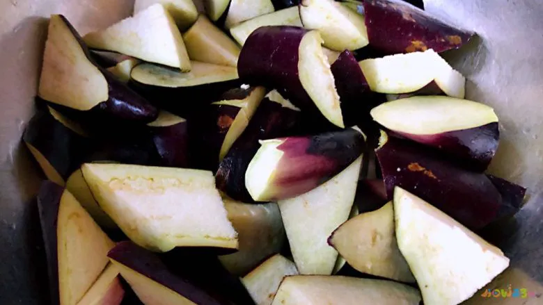 番茄酱茄饼的家常做法_茄盒的家常做法_酱茄条的家常做法