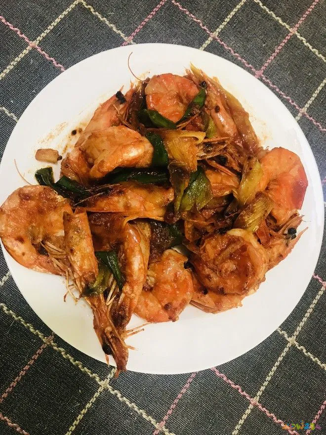 大虾的家常做法_家常大虾做法视频_家常大虾的简单做法