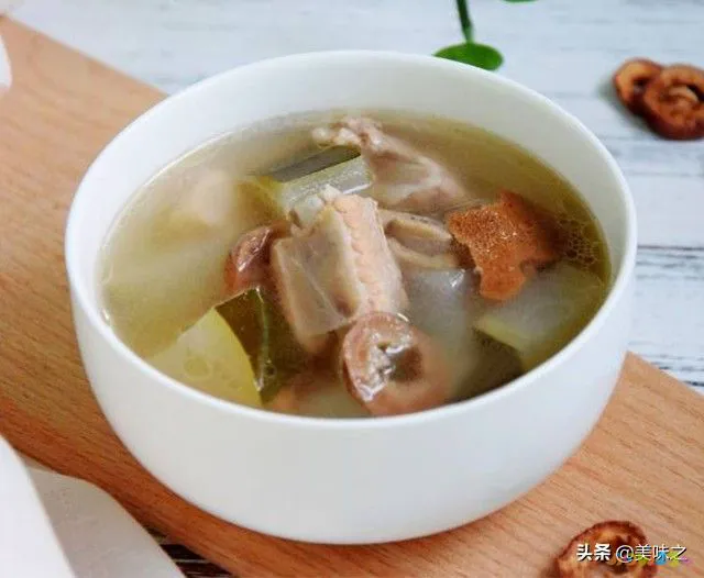 排骨汤的做法大全家常（分享家常排骨汤的18种做法）