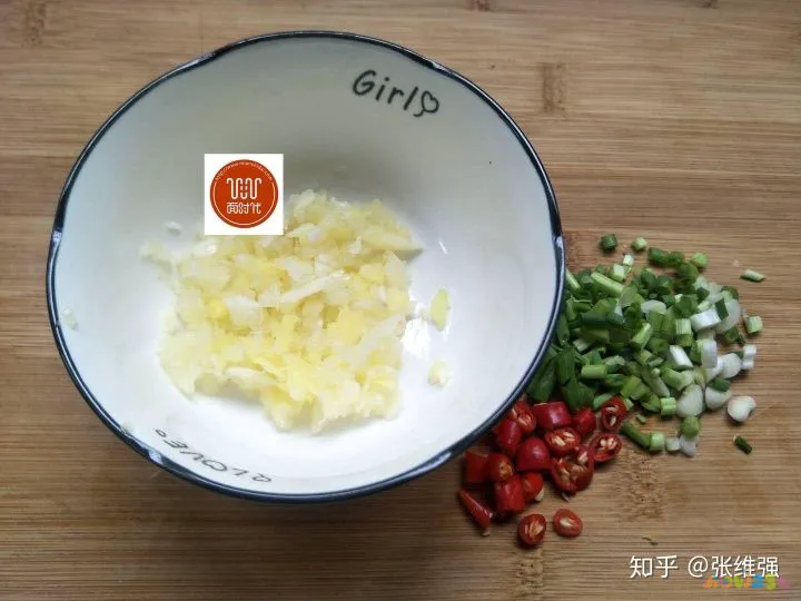 油淋茄子的家常做法_茄子 咸菜做法_油茄子咸菜的家常做法