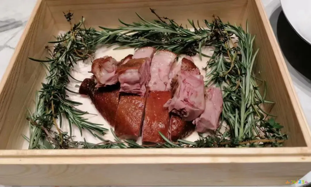 板鸭烧年糕家常做法_年糕烧板鸭的做法大全窍门_年糕烧鸭制作方法