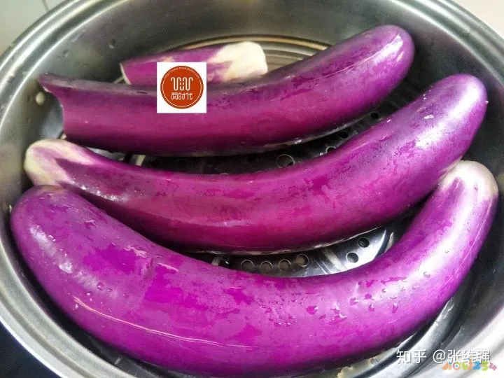 油淋茄子的家常做法_茄子 咸菜做法_油茄子咸菜的家常做法