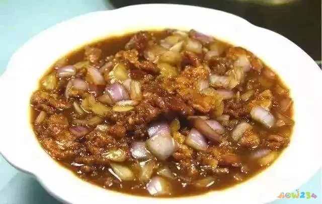 白菜焖饼的家常做法_白菜家常做法焖饼怎么做_白菜家常做法焖饼视频