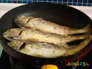 速冻黄花鱼的家常做法_清蒸黄花鱼的家常做法_红烧黄花鱼的家常做法