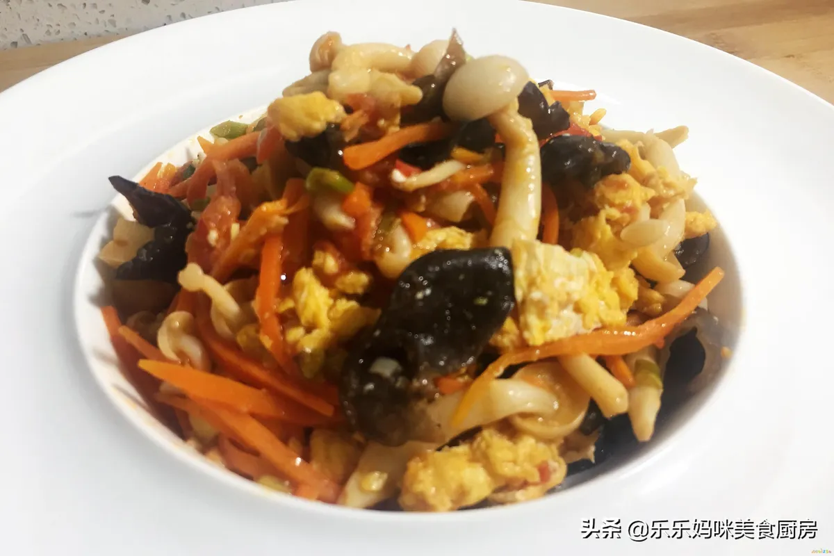 肉炒菇的家常做法_白雪菇的家常做法_凉拌菇的做法大全家常