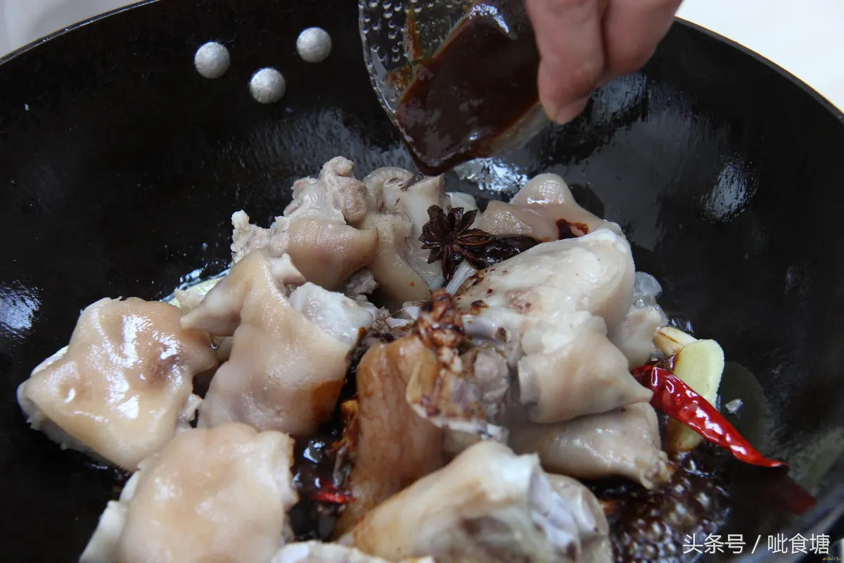 家庭酱猪蹄的做法_酱猪蹄的家常做法_酱猪蹄咋做