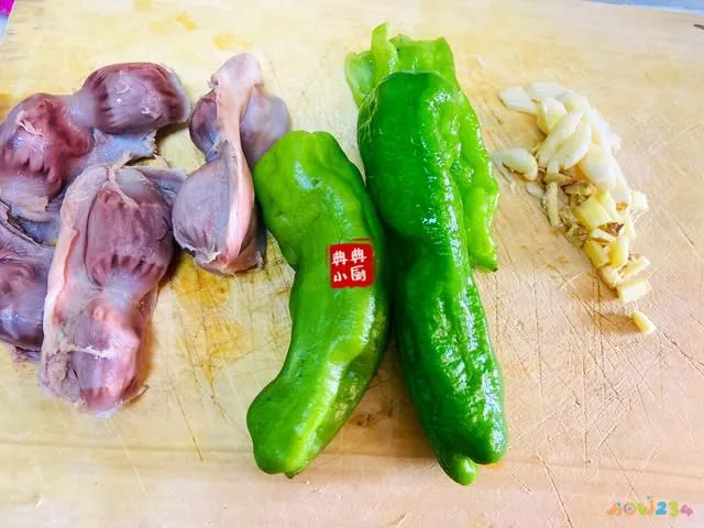 爆炒鸭胗的做法大全家常（超好吃的快手家常菜）(3)