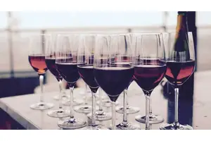 82年的拉菲究竟有多少？为何至今仍然还没喝完？