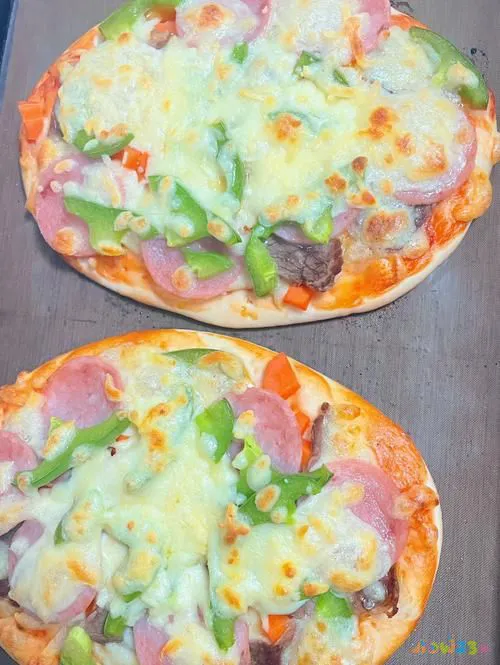 披萨饼的做饭_用饼做披萨_怎样做披萨饼家常