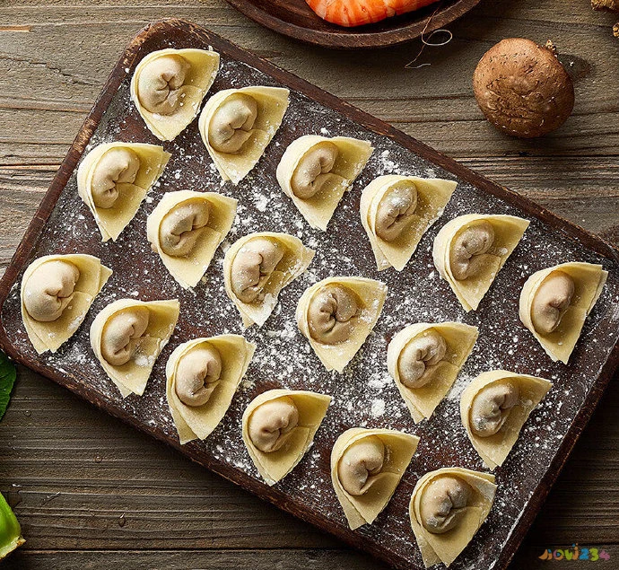 家常馄饨皮做法视频_家常馄饨皮的做法_家常馄饨皮做法简单