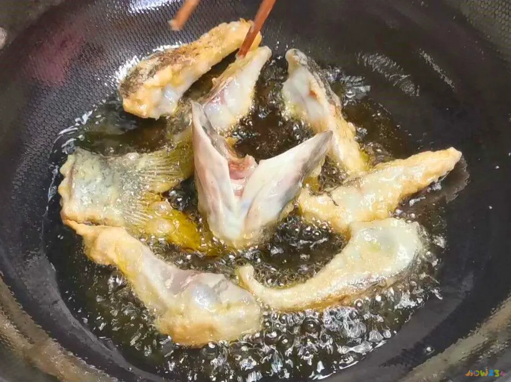 家常红烧鱼的做法大全_家常红烧做法鱼简单视频_红烧鱼的家常做法简单