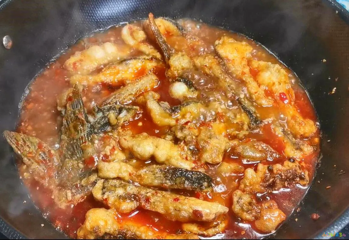 家常红烧鱼的做法大全_红烧鱼的家常做法简单_家常红烧做法鱼简单视频