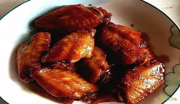 家常红烧鸡翅做法窍门_家常红烧鸡翅做法视频_红烧鸡翅的家常做法