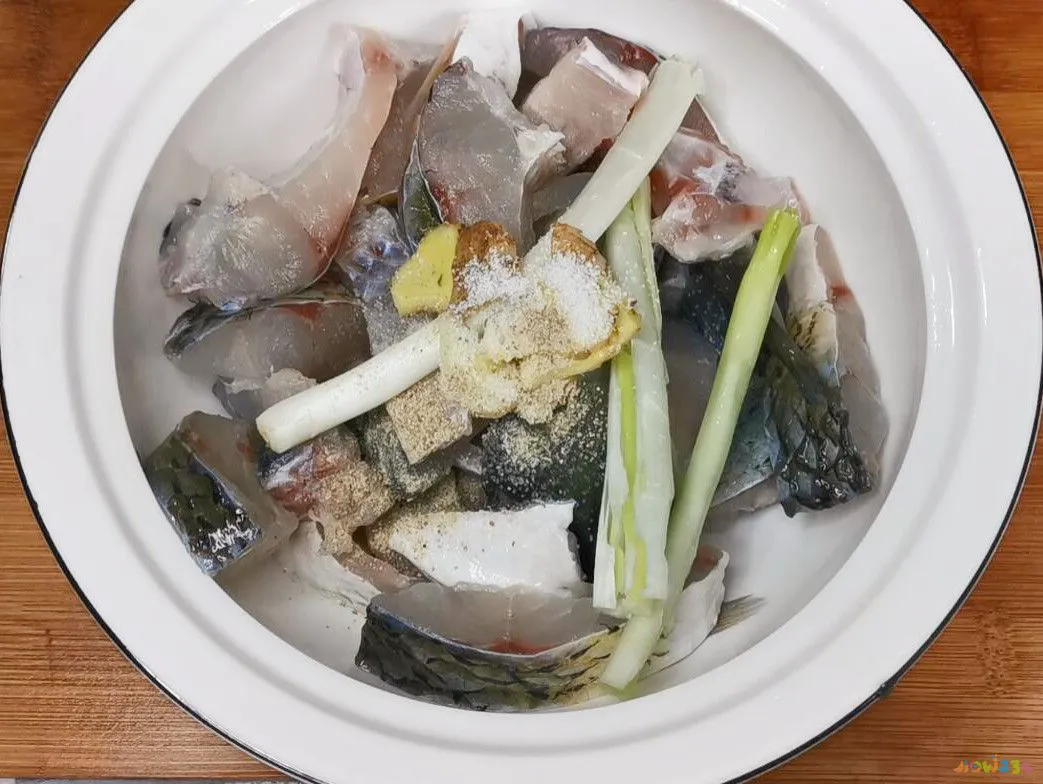 红烧鱼的家常做法简单_家常红烧鱼的做法大全_家常红烧做法鱼简单视频