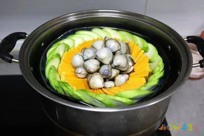 鸡蛋酿肉的做法大全窍门_酿鸡蛋家常做法肉丸子怎么做_鸡蛋酿肉丸的家常做法