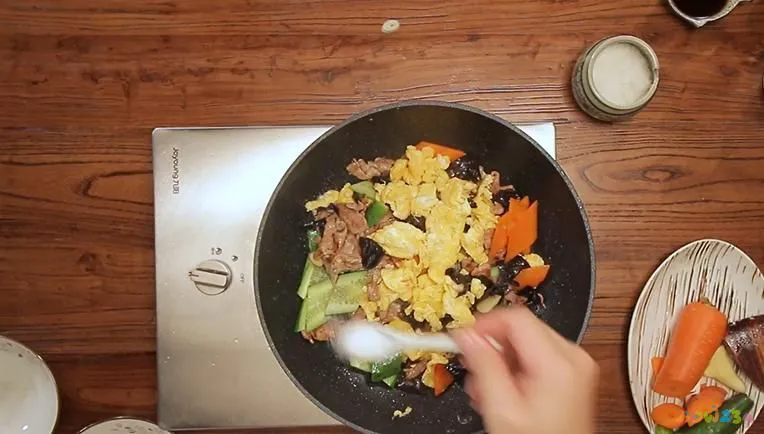 家常小炒肉_家常菜小炒肉_家常小炒肉做法