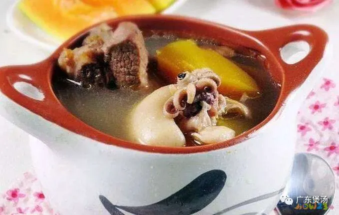 怎样做墨鱼汤_墨鱼汤的家常做法_墨鱼汤制作方法