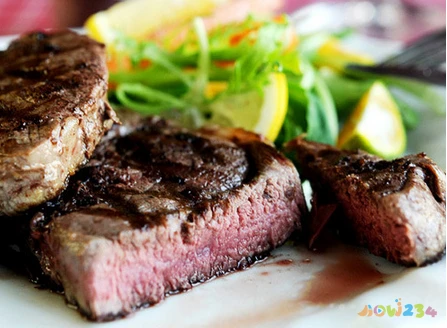 萝卜胡萝卜牛肉汤做法_胡萝卜炖牛肉的家常做法_萝卜炖牛肉的做法大全