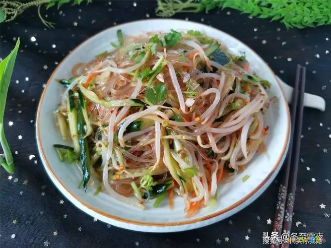 家庭版凉拌粉丝怎么做好吃_凉拌丝粉怎么做_凉拌粉丝的家常做法