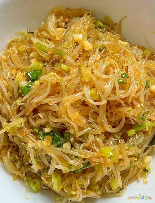 凉拌丝粉怎么做_家庭版凉拌粉丝怎么做好吃_凉拌粉丝的家常做法