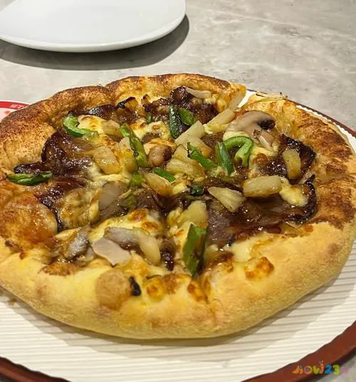 饼家常披萨做法窍门_怎样做披萨饼家常_用饼做披萨