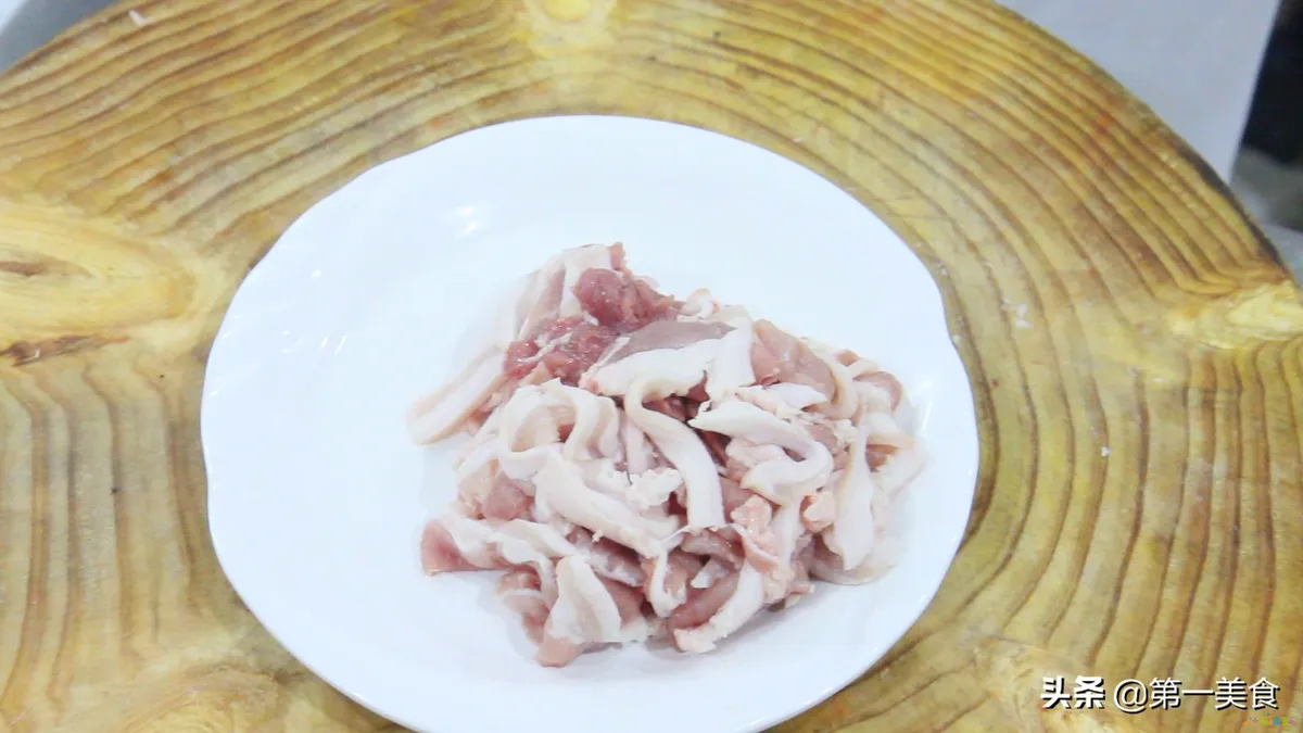 家常小炒肉做法_家常小炒肉_百吃不厌的家常肉小炒