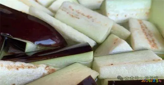 土豆炒茄子怎么做好吃法_茄子炒土豆的家常做法_土豆茄子炒家常做法大全