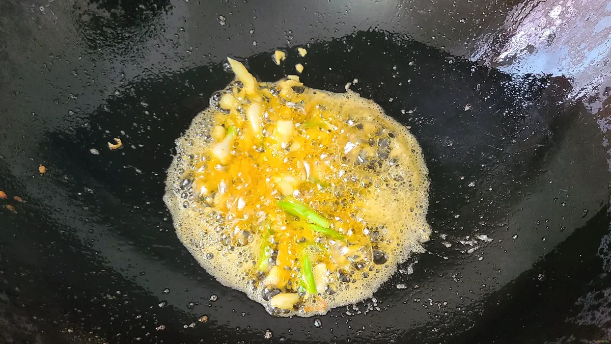 家常虾尾最简单做法_家常大虾做法入味好吃_大虾的家常做法