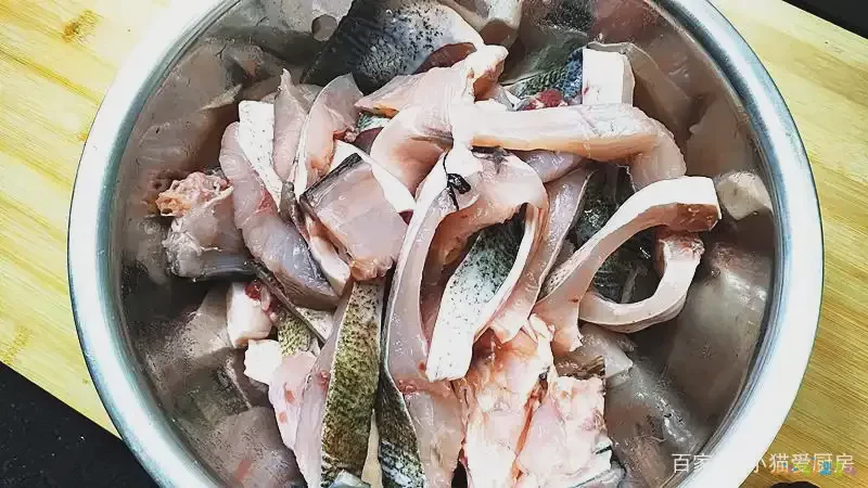 家庭涮鱼锅怎么做好吃_怎么做涮鱼锅_涮鱼锅的家常做法