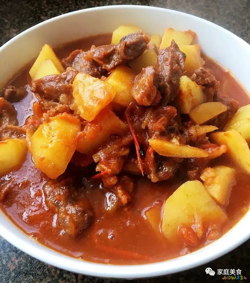 萝卜胡萝卜炖牛肉_胡萝卜炖牛肉的家常做法_牛肉炖萝卜胡萝卜的做法