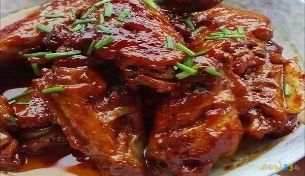 红烧鸡翅的家常做法_家常红烧鸡翅做法窍门_家常红烧鸡翅做法视频