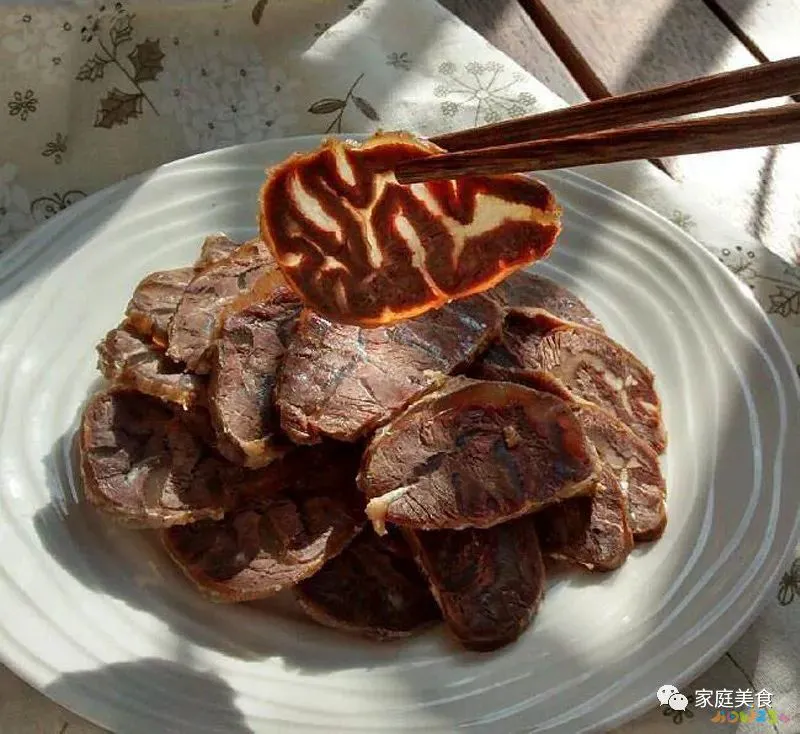 胡萝卜炖牛肉的家常做法_牛肉炖萝卜胡萝卜的做法_萝卜胡萝卜炖牛肉