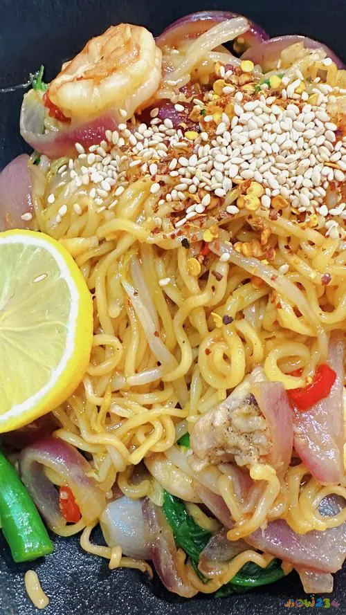 海鲜炒面的家常做法_海鲜家常做法炒面怎么做_海鲜家常做法炒面窍门