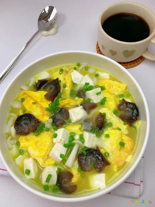 葱烧海参怎样烧好吃_葱烧海参咋做_葱烧海参的家常做法